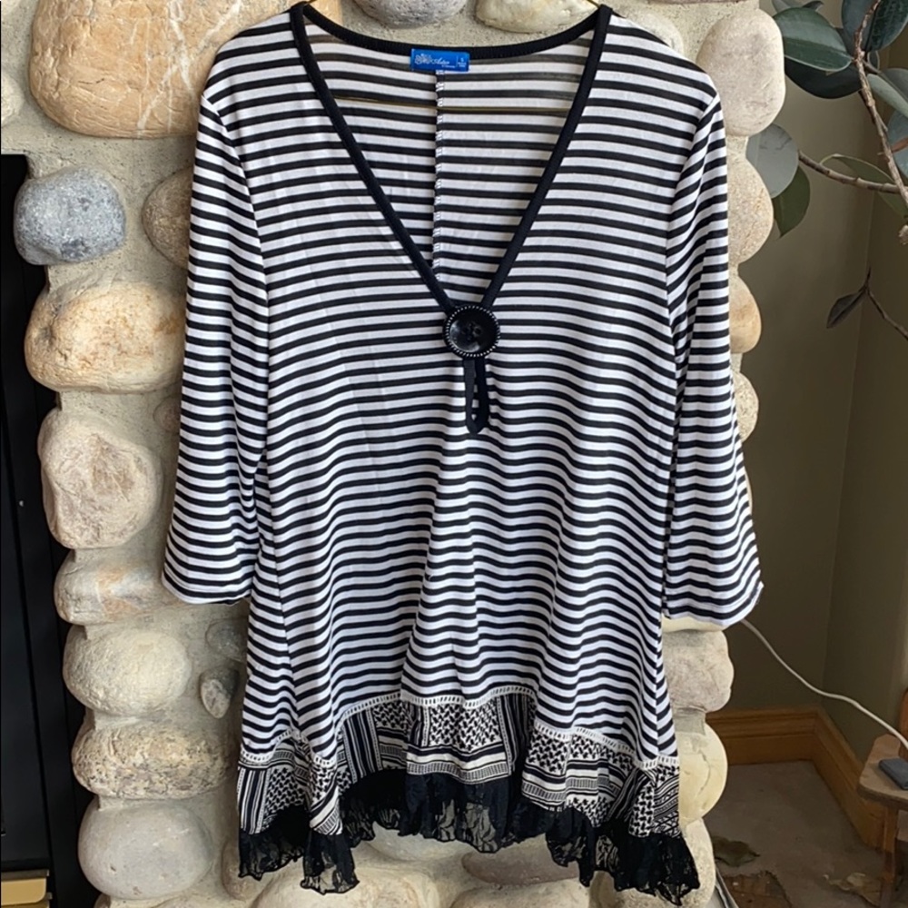 Aster 3/4 sleeve tunic